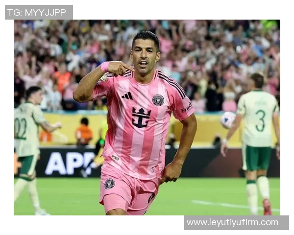 苏亚雷斯小角度射门险些破门立柱成他最大敌人